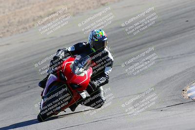 media/Jan-08-2022-SoCal Trackdays (Sat) [[1ec2777125]]/Turn 10 (2pm)/